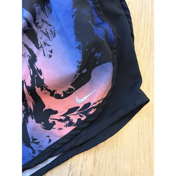 NIKE Dri Fit Women’s Running Shorts Tempo Blue Print Retro Gym Athletic Small - Picture 3 of 6